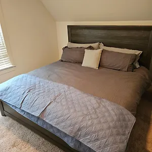 Modern Midtown With 3 King Beds , Memphis United States