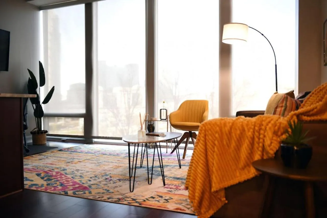 Hostwise Stays - The Washington At Chatham - Free Parking, Private Gym, Skyline Views! Pittsburgh 0*,  United States